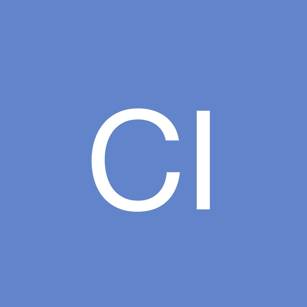 Meet your Posher, Claudia